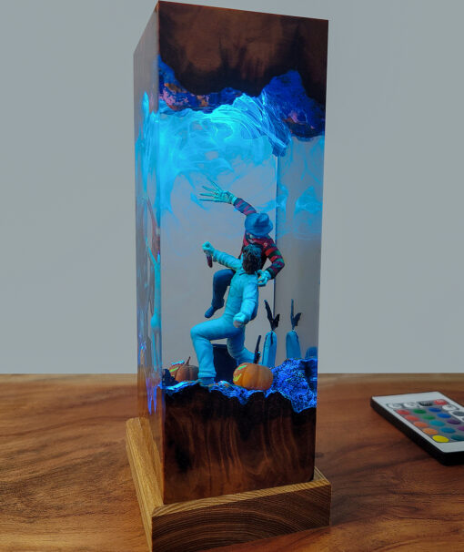 Freddy Krueger vs Michael Myers Resin Night Lamp - Image 6